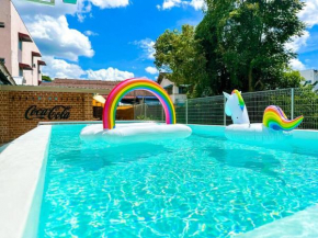 Kluang Swimming Pool Blues 11 Retro Homestay